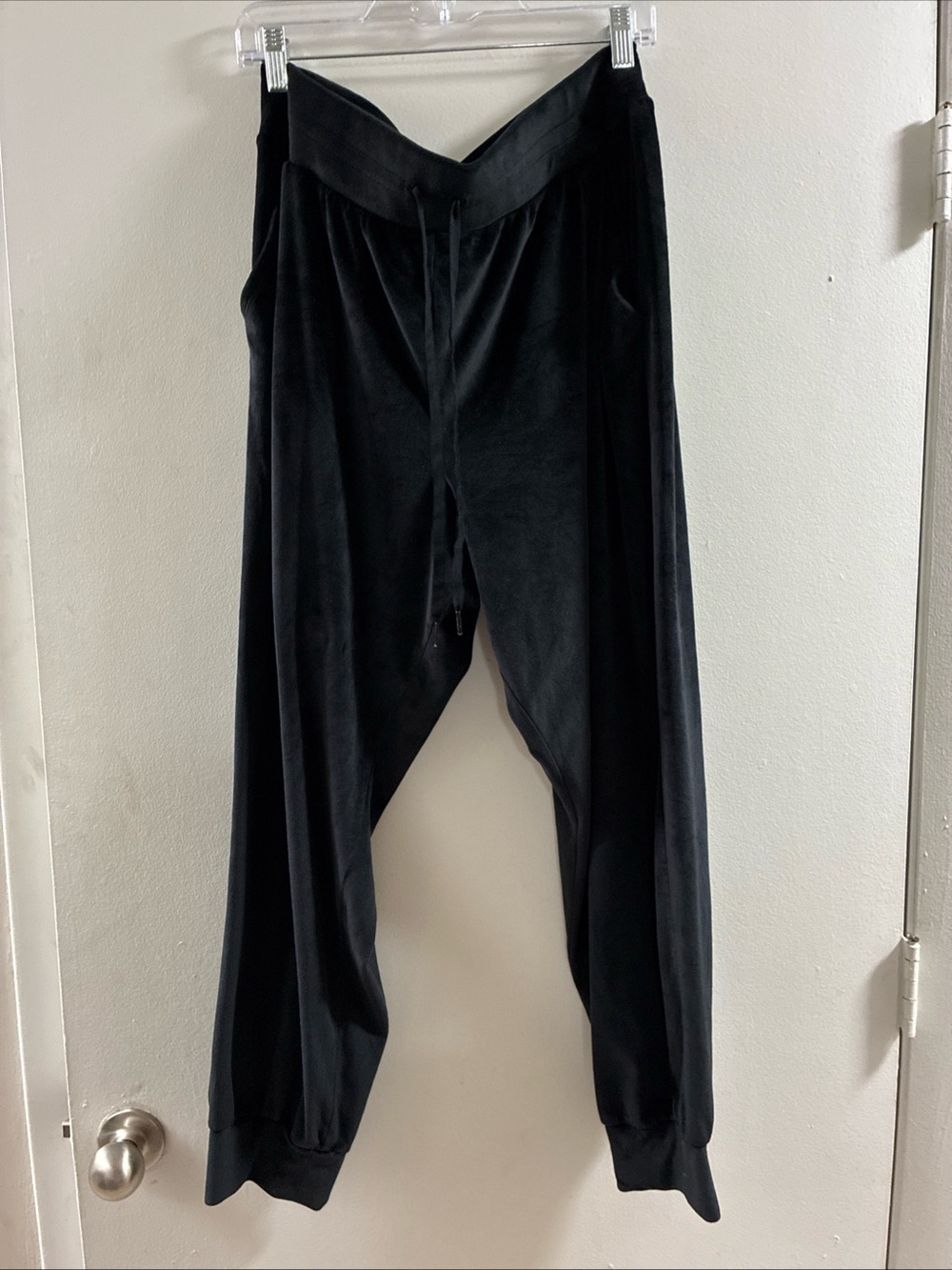 Victoria's Secret On Point Black Woman Velour Joggers
